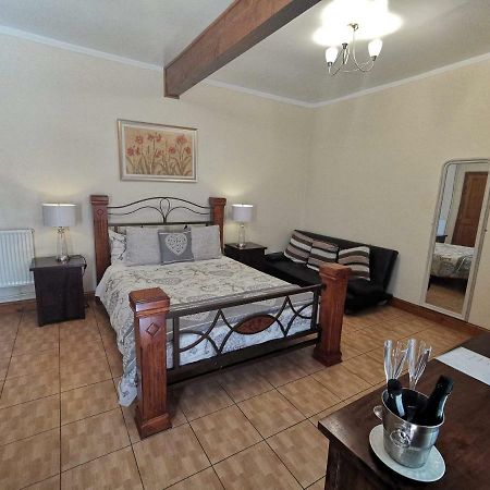 The Mill Bed And Breakfast Stone  Extérieur photo